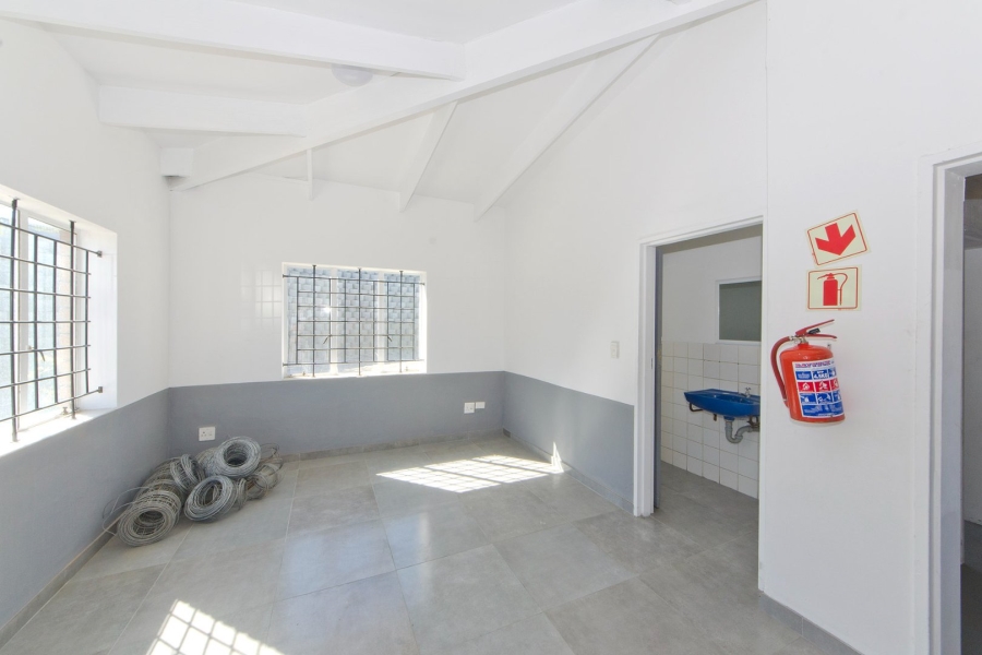 Commercial Property for Sale in Knysna Industrial Western Cape